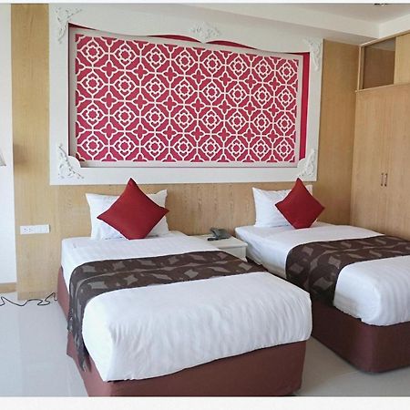 Lucky Sun Patong Hotel ภายนอก รูปภาพ